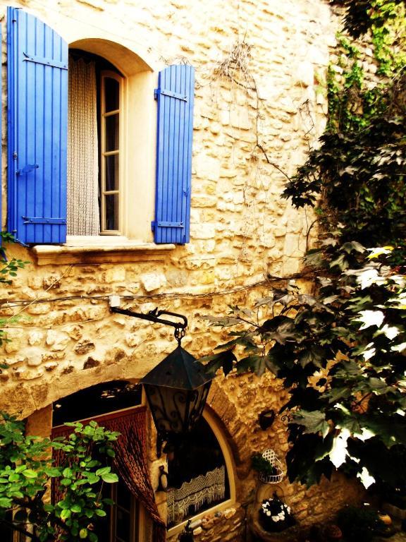 La Maison Aux Volets Bleus Venasque Exterior foto